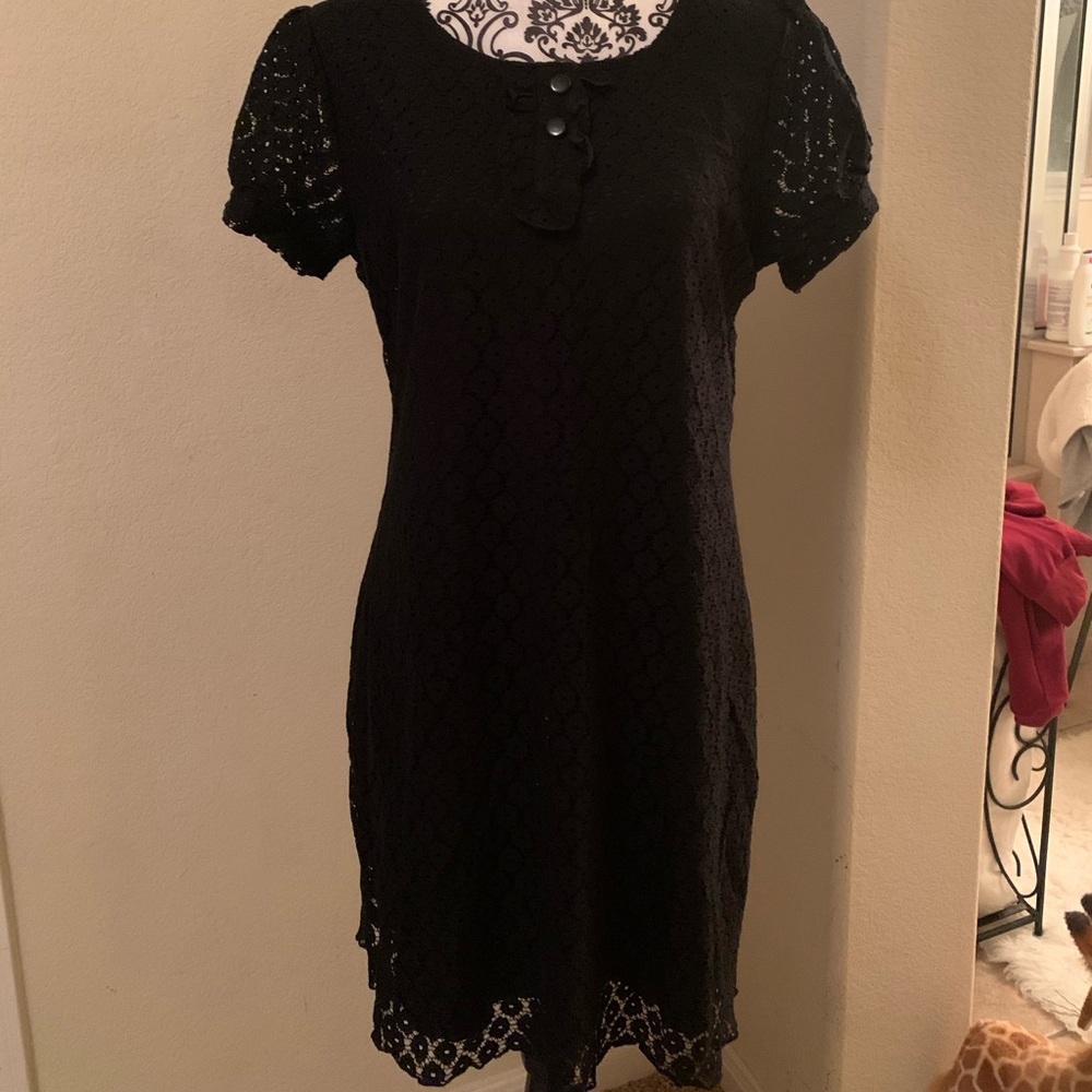 Black lace knit lined short sleeve dress